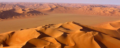 "une émotion mystique m'habite en mes pensées sur mon désert,mon thé à la menthe,mes souvenirs,ma vie si heureuse..."désert,sahara,grand erg oriental,antoine de saint-exupéry,théodore monod,sud,tunisie,méharée,caravane,nomade,bédouin,trek,trekking,routard,voyage forum,tente bédouine,chameau,chamelle,dume,dune,erg,reg,source,puits,sif es souane,sif essouane,timbain,huidhat erreched,elmida,dekenis elkebir,dekenis esseghir,oummi henda,aouinat rajah,douz,sabria,ghlissia,zaafrane,elfawar,ghidma,rejim maatoug,rose des sables,elbellaa,bir elghar,shot hejria,ben grira,mhemmed eslii,sid merzoug